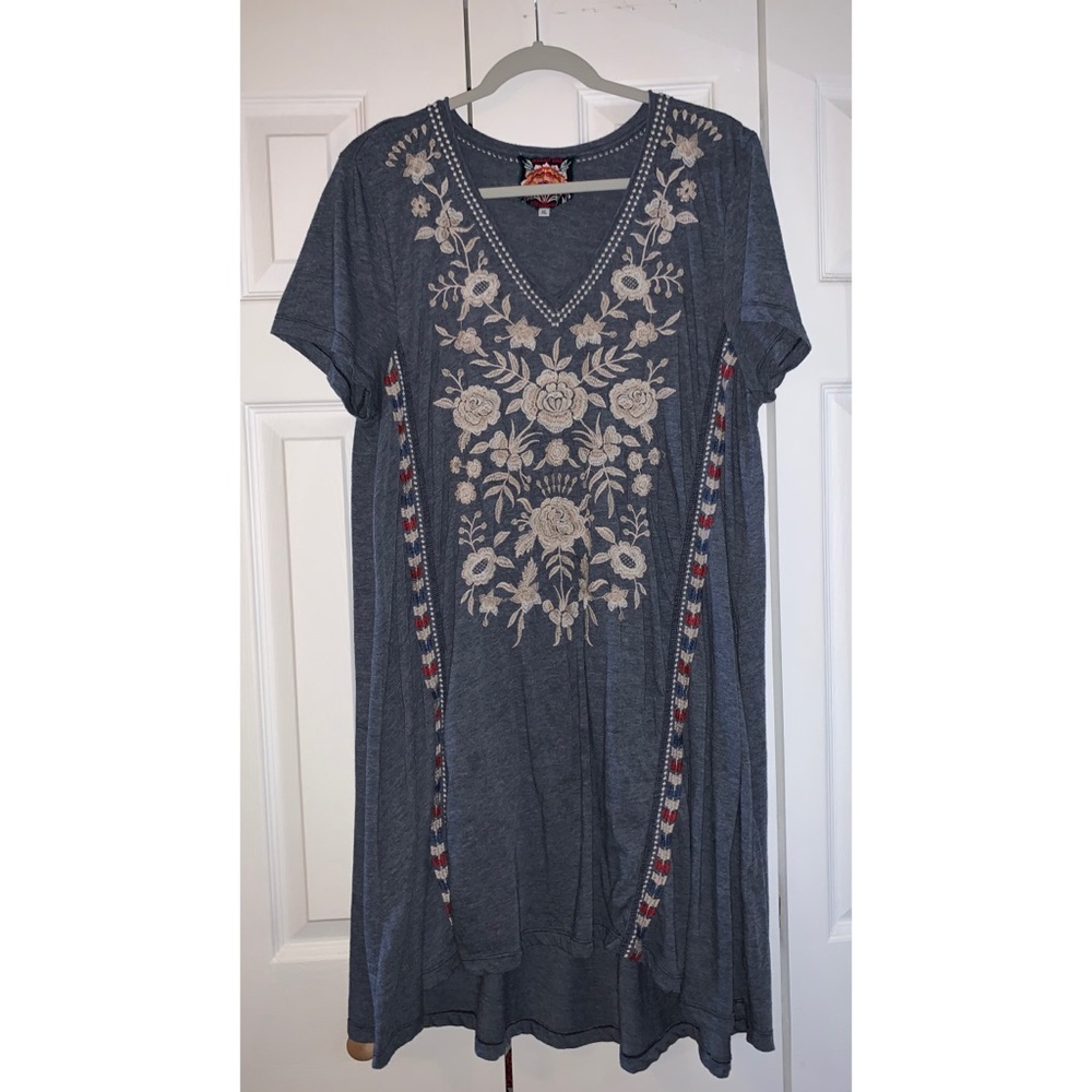 JOHNNY WAS Grey Embroidered Short Sleeve Dress